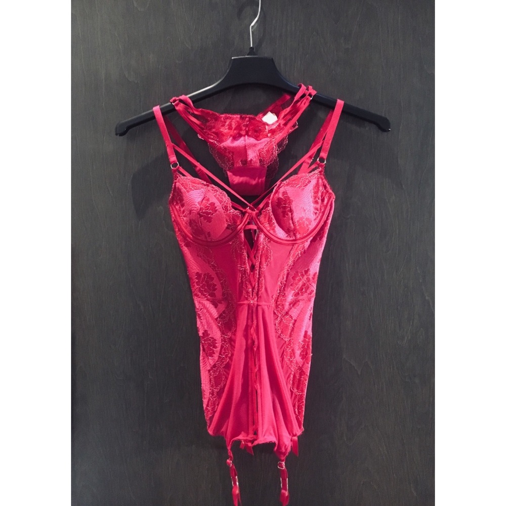 NWT VS lingerie set